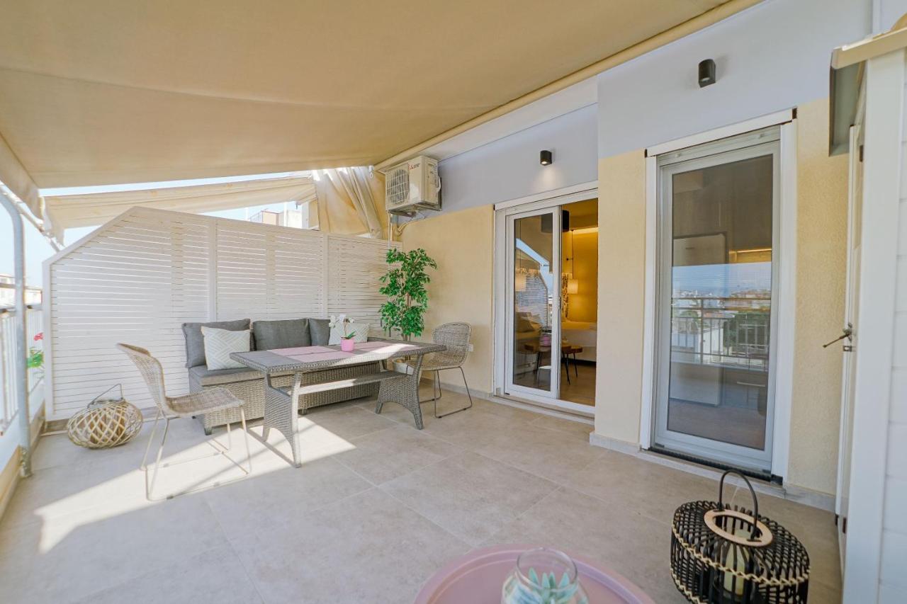 Loutraki Pinky Pearl Apartamento Exterior foto