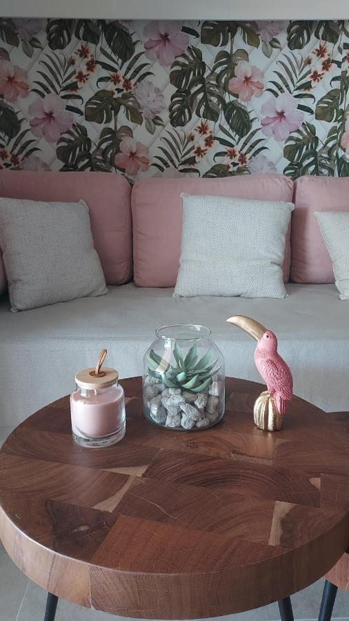 Loutraki Pinky Pearl Apartamento Exterior foto